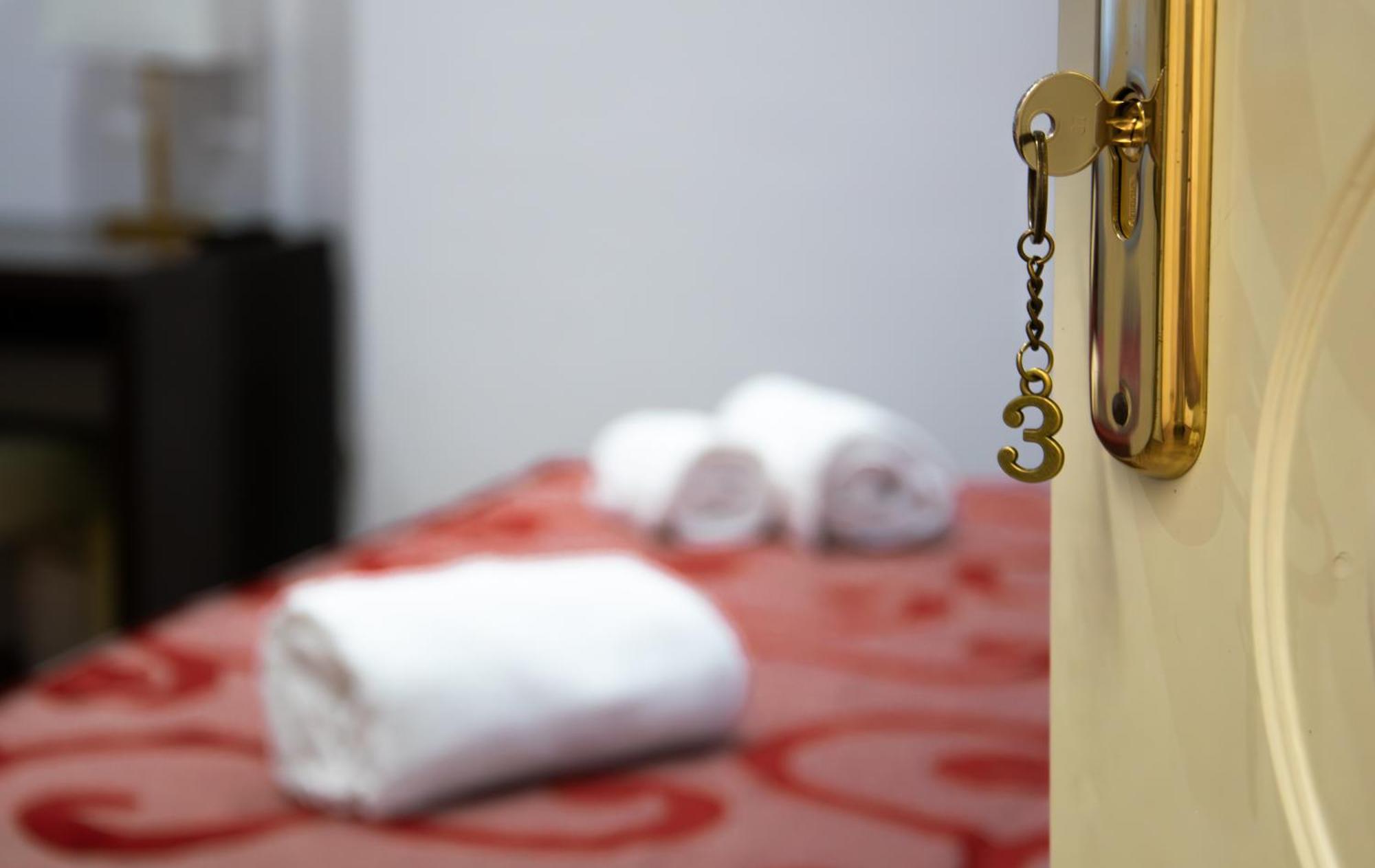 Mbs Marconi Bridge Suites Guest House Roma Esterno foto