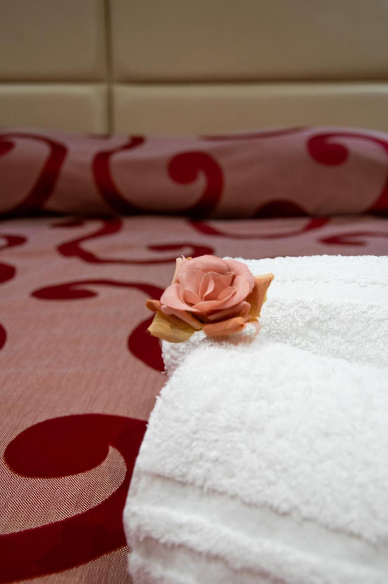 Mbs Marconi Bridge Suites Guest House Roma Esterno foto